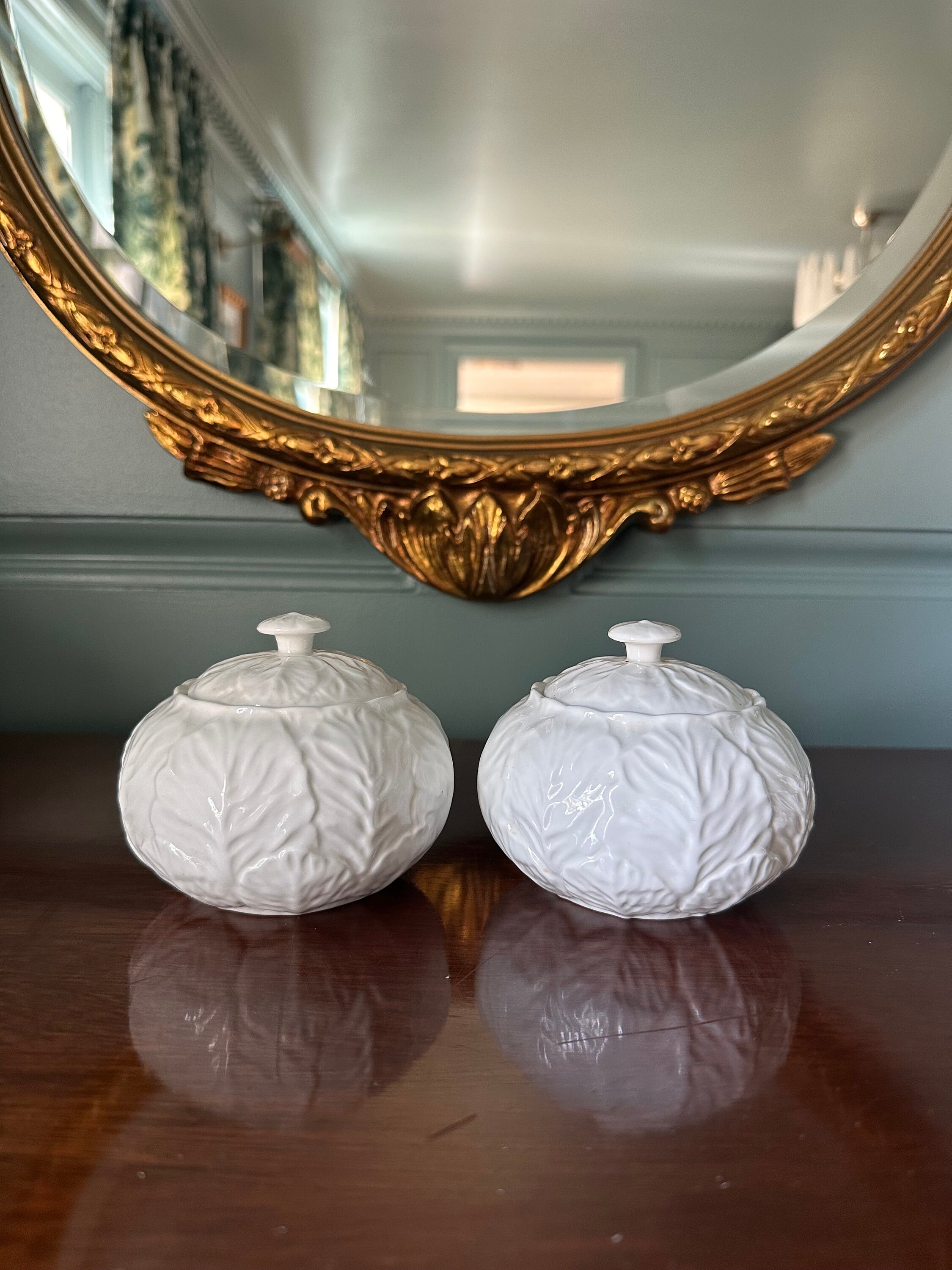 The Lycurgus Cup: The luxurious Roman cage cup changes color