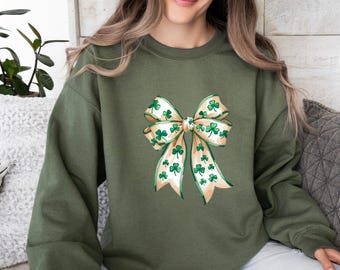 Retro St Patricks Day Sweatshirt, Lucky Shamrock Top, Shamrock Sweatshirt, Retro Coquette St Patrick's Day, Lucky Season Sweater, Irish Gift