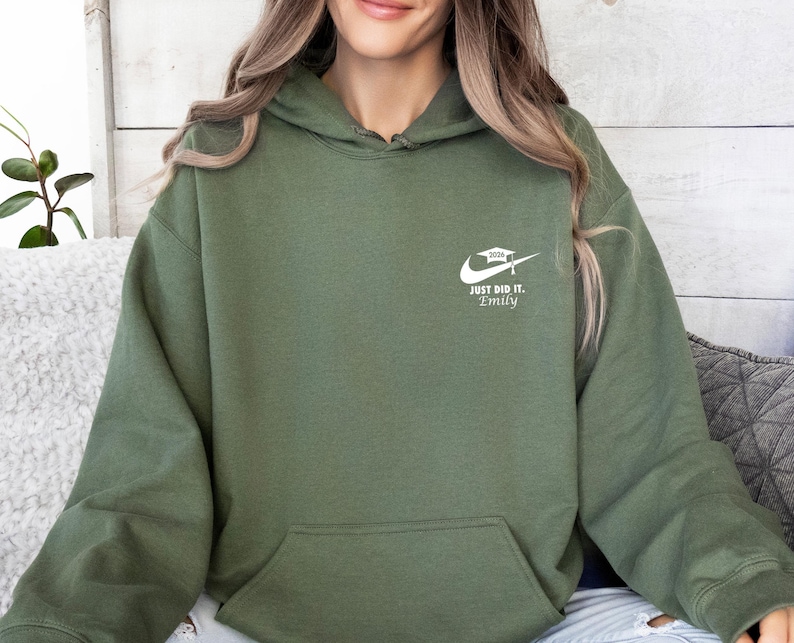 Graduation Hoodie, 2026 Graduation, Personalised Hoodie, Graduation Gift, Custom Graduation, Daughter Graduation, Nurse Graduation afbeelding 4
