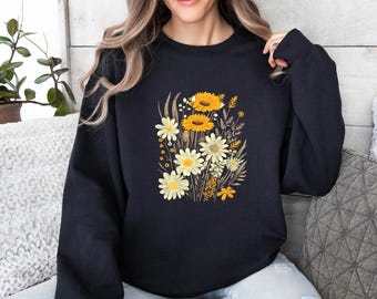 Vintage Flowers Sweatshirt, Nature Lover Gift, Sunflower Sweater, Floral Sweatshirt, Retro Flower Jumper, Wildflower Top, Botanical Sweater