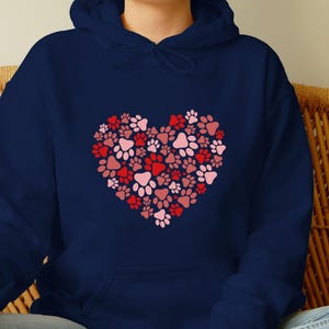 Sweat à capuche pour amoureux des chiens, Sweat à capuche avec cœur et patte, Sweat à capuche pour chien, Sweat à capuche drôle pour chien, Cadeau de Saint-Valentin, Sweat à capuche Saint-Valentin, Sweat à capuche cœur, Sweat à capuche mignon pour chien image 3