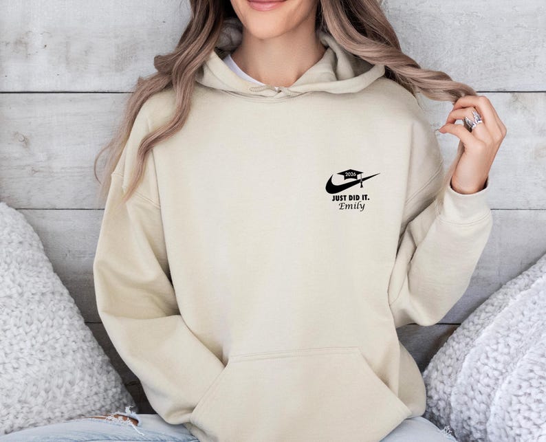 Graduation Hoodie, 2026 Graduation, Personalised Hoodie, Graduation Gift, Custom Graduation, Daughter Graduation, Nurse Graduation afbeelding 3