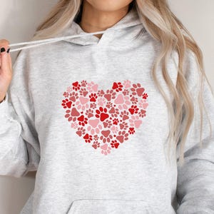 Sweat à capuche pour amoureux des chiens, Sweat à capuche avec cœur et patte, Sweat à capuche pour chien, Sweat à capuche drôle pour chien, Cadeau de Saint-Valentin, Sweat à capuche Saint-Valentin, Sweat à capuche cœur, Sweat à capuche mignon pour chien image 4