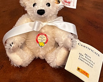 Vintage 2000 Steiff Hobby Center Toys Mini Mr. Vanilla Bear 651915