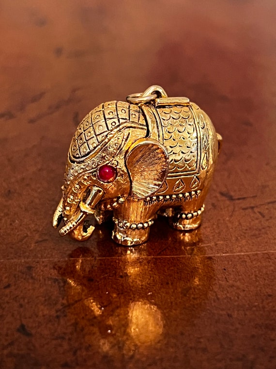 Vintage elephant solid perfume - Gem
