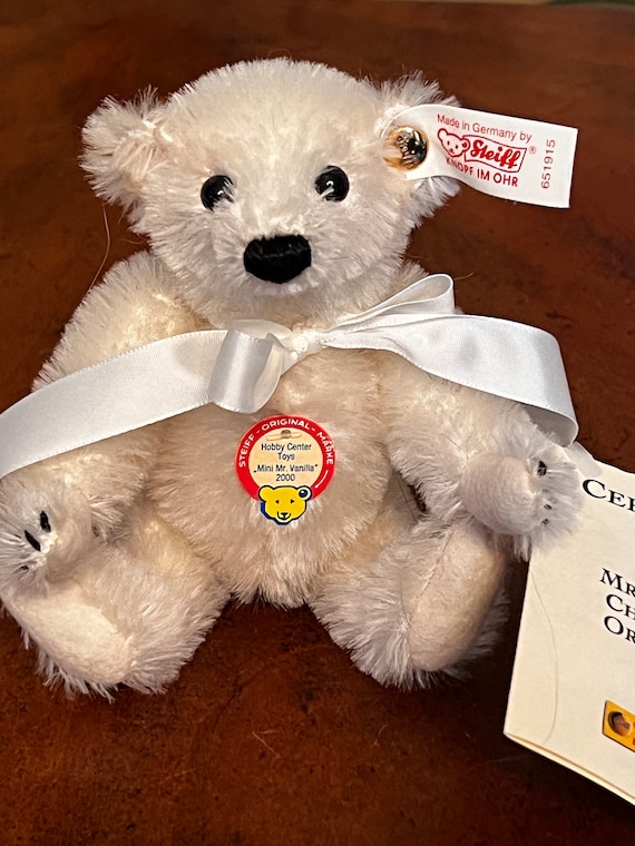 Vintage 2000 Steiff Hobby Center Toys Mini Mr. Vanilla Bear 651915