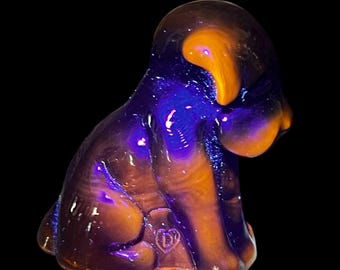 Vintage Degenhart Slag UV Reactive Glass Dog Rare Color!