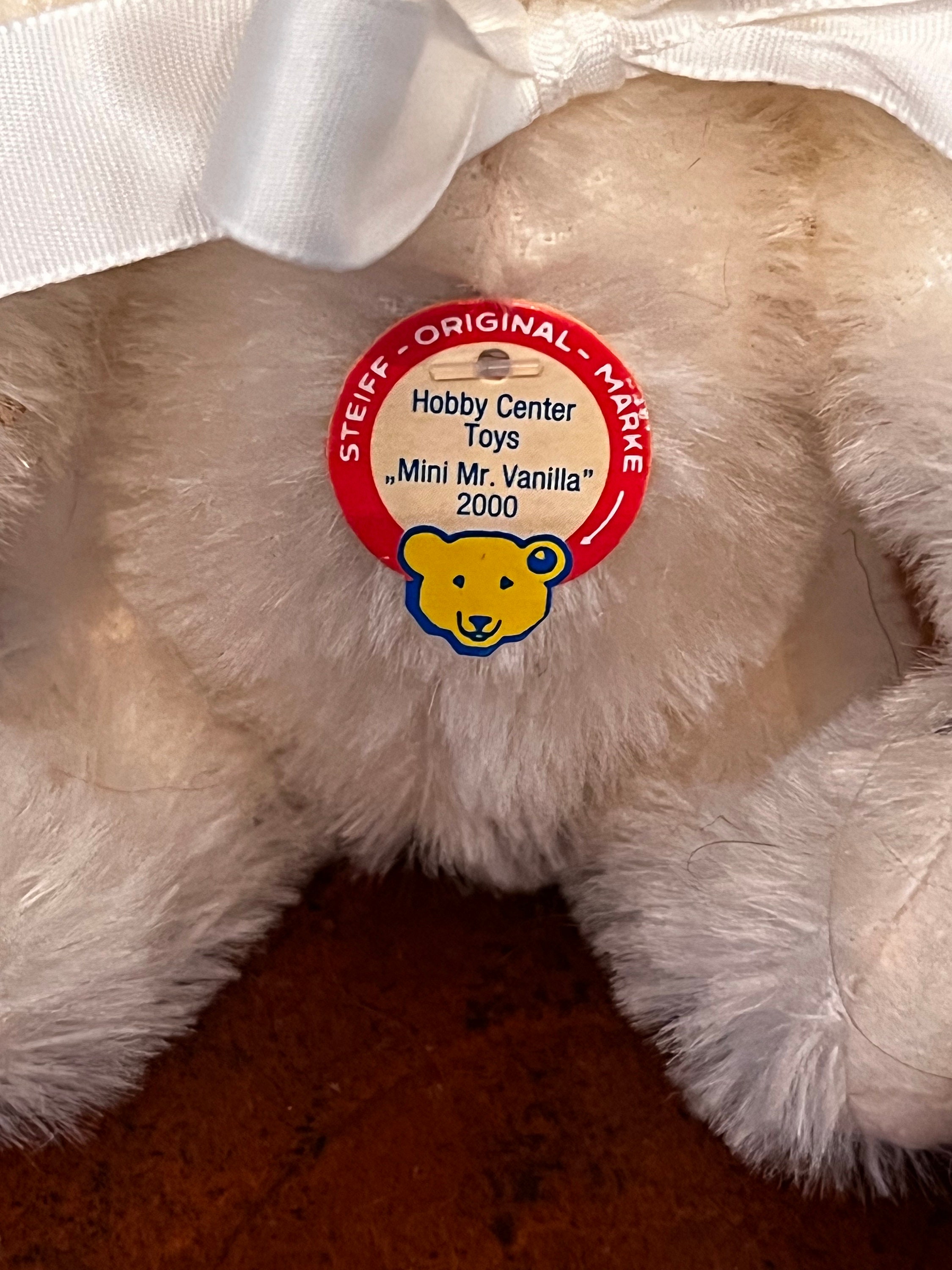 Vintage 2000 Steiff Hobby Center Toys Mini Mr. Vanilla Bear 651915