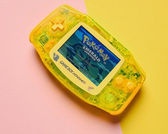 Individuell angefertigte Electric Gelb Game Boy Blouse : IPS Backlit Screen