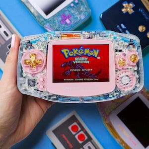 Princesa Peach personalizada para Game Boy Advance: Botones dorados, lente de cristal rosa