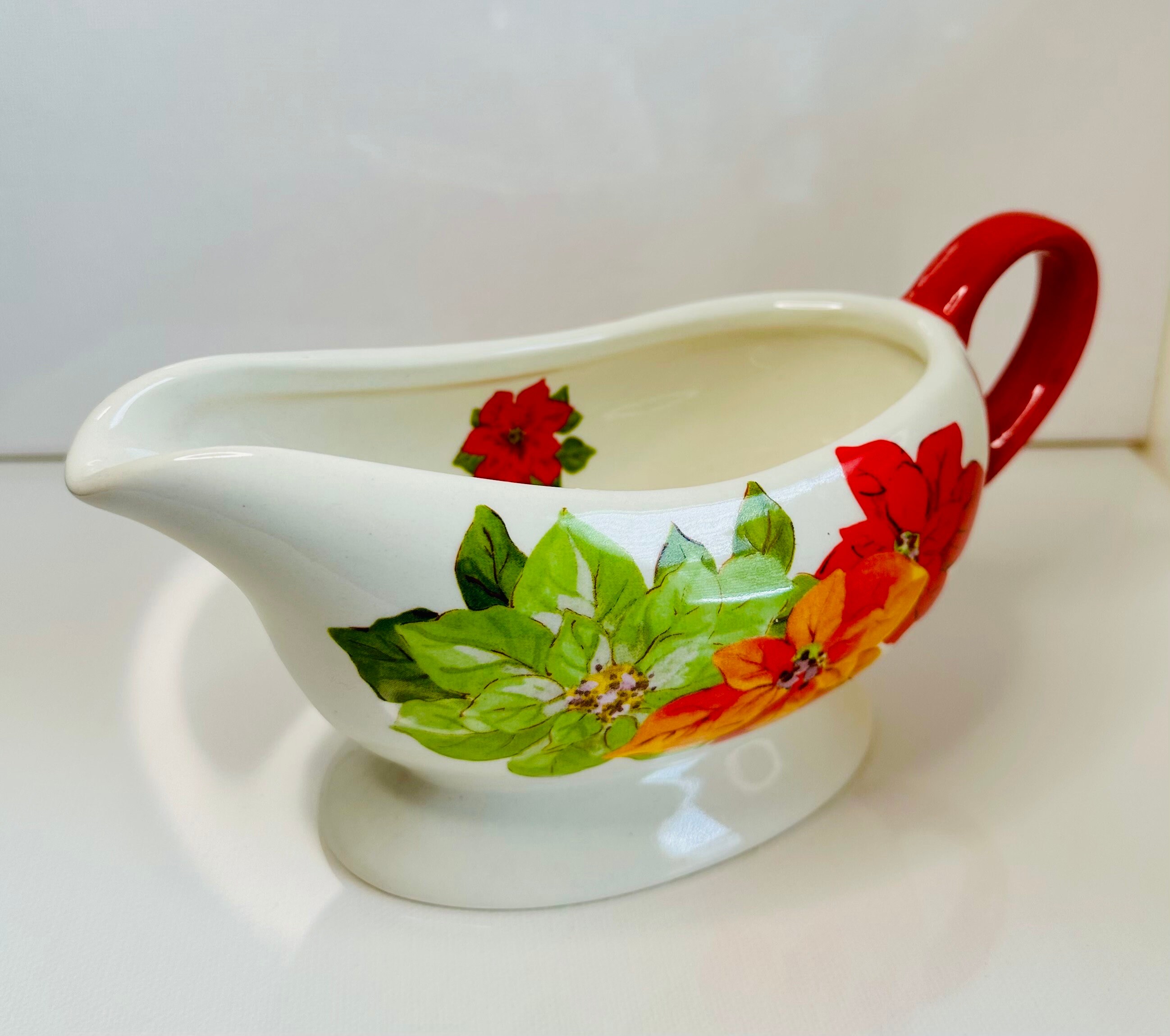 Pioneer woman gravy boat discount