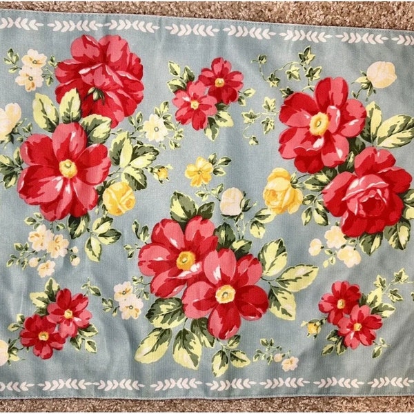 The Pioneer Woman Vintage Floral Reversible Placemat