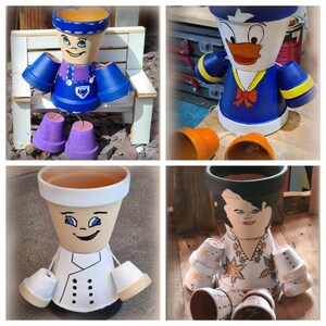 Könnte beinhalten: Vier bemalte Terrakotta-Blumentöpfe, jeweils als Figur gestaltet. Ein Topf ist ein Junge in blauen Overalls, ein anderer ist Donald Duck, ein dritter ist ein Koch und der letzte ist Elvis Presley.