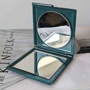 Miroir compact vintage en acrylique marbré vert image 1