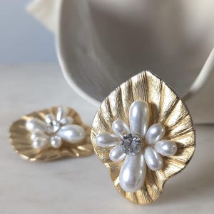 Vintage Gold Tone Leaf 80s Clip On Earrings With Pearl and Faux Diamond