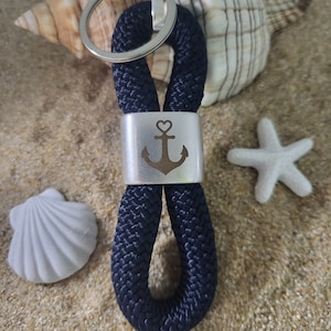 Keyring "Anchor with Heart" made of premium sailing rope, 8-loop, intermediate piece matt silver