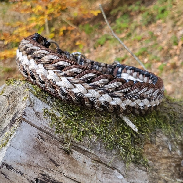 Adjustable dog collar "Bruno" made of paracord with pull stop