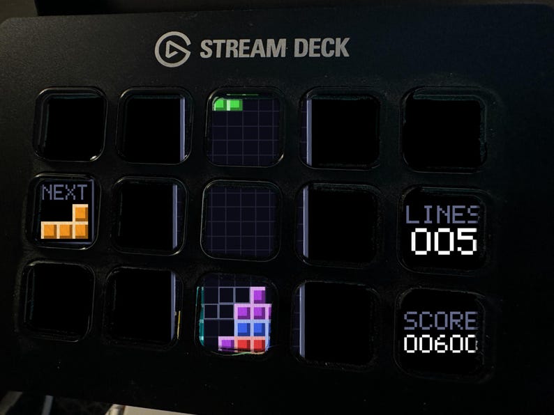 Salvaschermo per Stream Deck con blocchi che cadono, GIF animata retrò arcade, Elgato MK2 XL Plus immagine 1