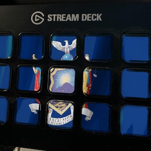 New York Flag Stream Deck Screensaver, Animated Waving Flag GIF, Elgato MK2 XL Plus, Instant Digital Download image 1