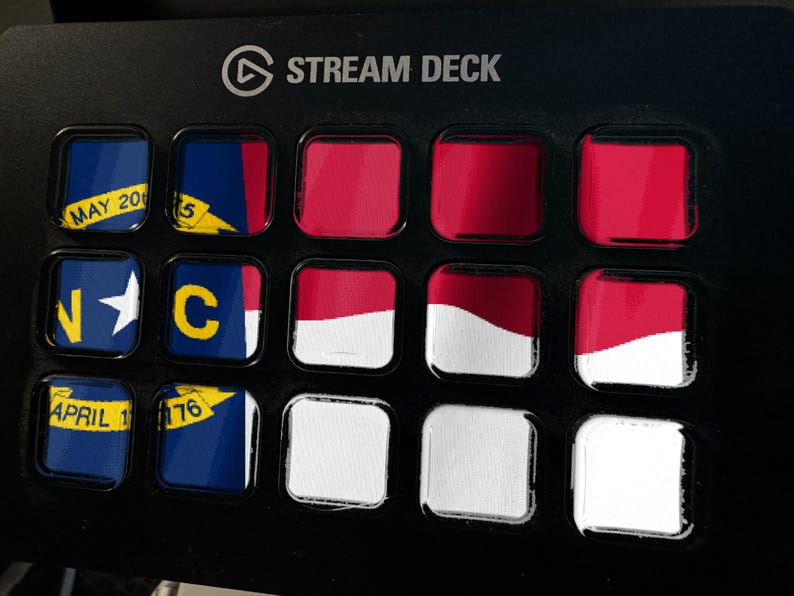 Skärmsläckare för North Carolina Flag Stream Deck, animerad GIF med viftande flagga, Elgato MK2 XL Plus, omedelbar digital nedladdning bild 1