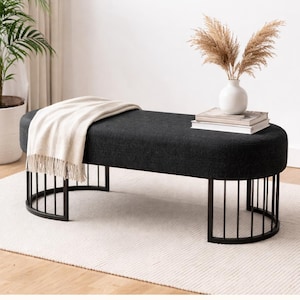 Oval bänk i träkolsfärg, minimalistisk sits med metallben, möbler för vardagsrum i entrén