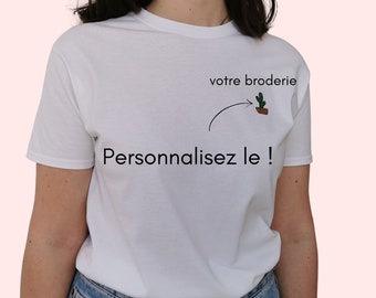 T-shirt brodé blanc unisexe. Tee shirt personnalisé 100% coton avec texte et motif de broderie personnalisable pour homme et femme