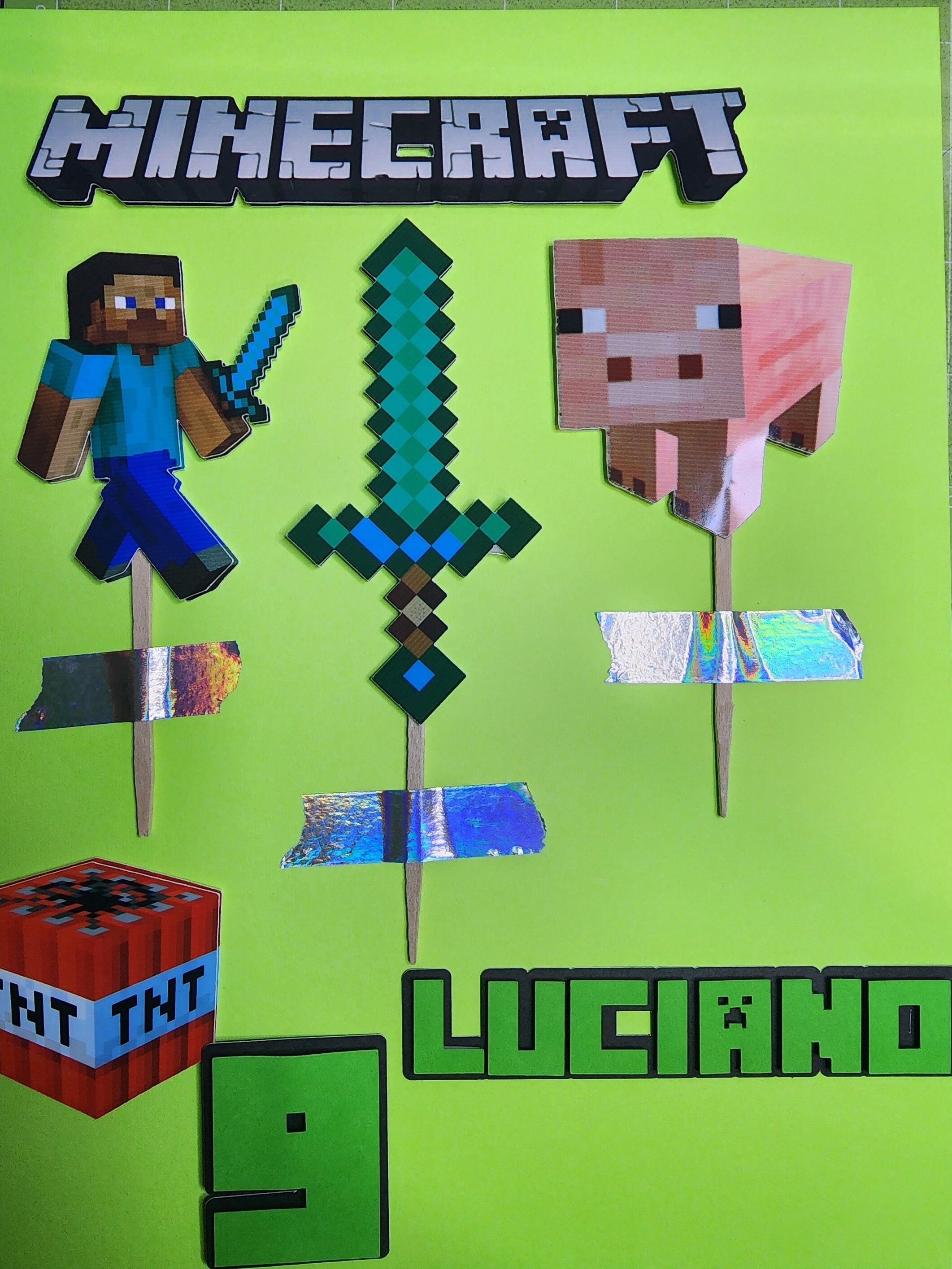 Simple Minecraft Cake Topper
