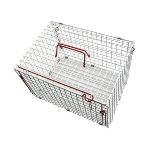 Wire cat basket , cat carrier foldable for easy and safe transportation.