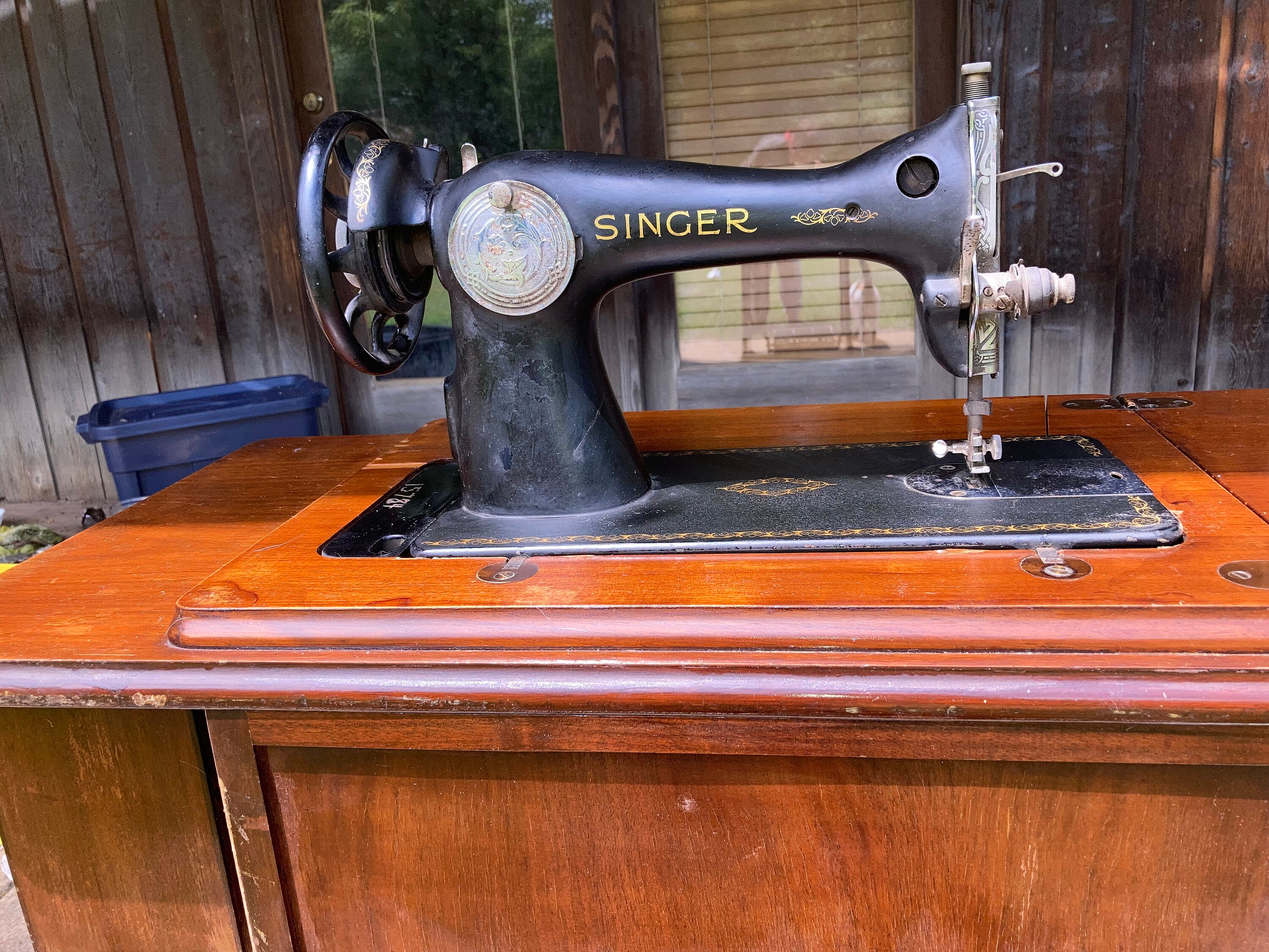 1941 Singer Sewing Machine 1588 Etsy