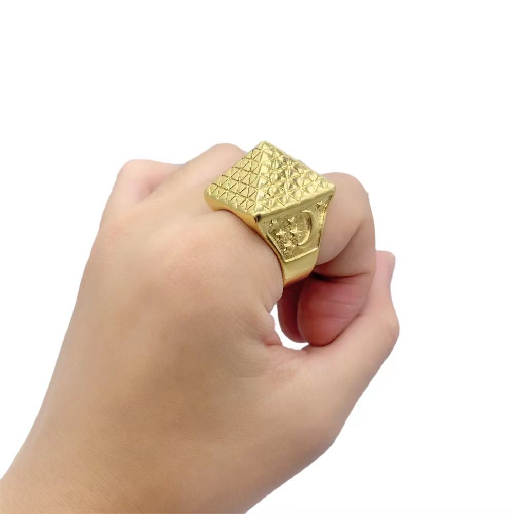Mens gold pyramid ring deals