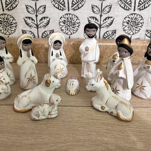 Vintage Mexican Pottery Nativity Set: Hand-Painted Folk Art, 14 Pieces