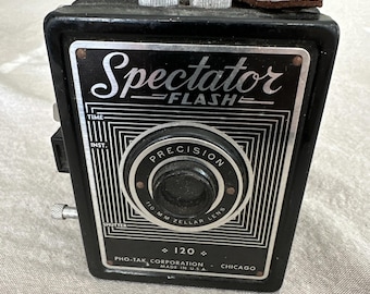 Vintage 1950 Pho-Tak Corp Spectator Flash 120 Roll Film Metal Box Camera Works!