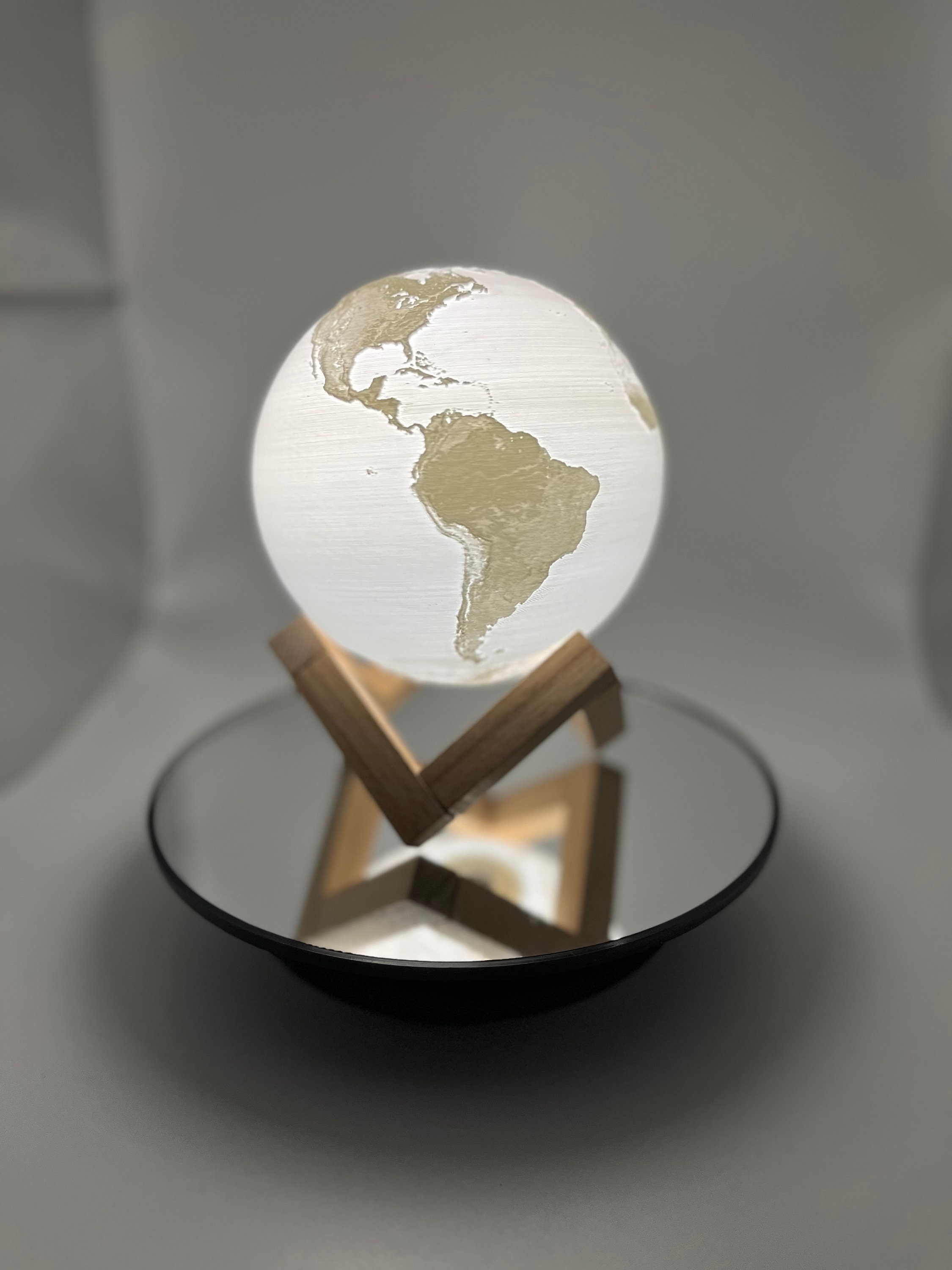 Custom 3D Printed RGB Planet Lamps - 16 Color Changing Night Light - Solar System