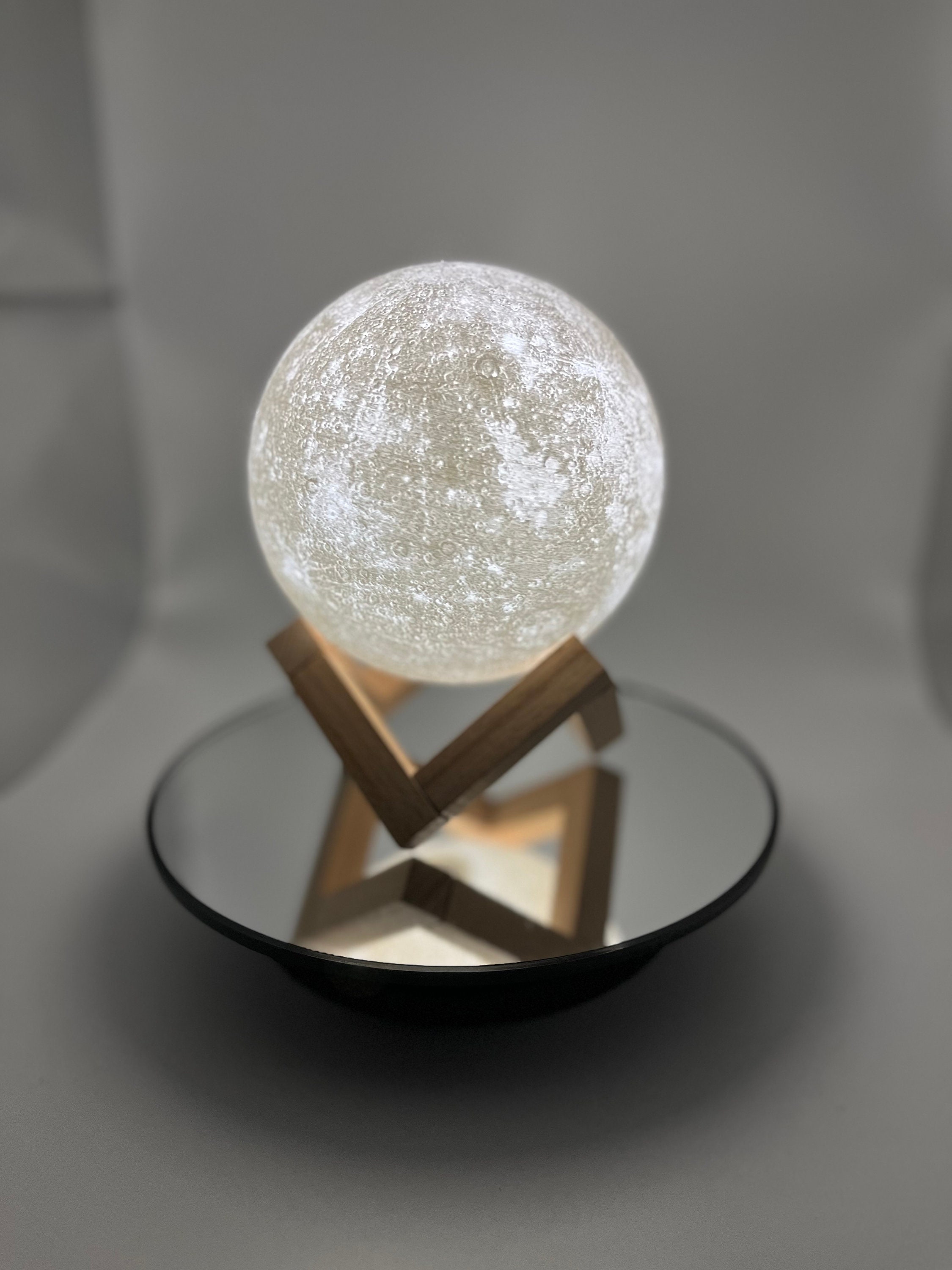 Custom 3D Printed RGB Planet Lamps - 16 Color Changing Night Light - Solar System