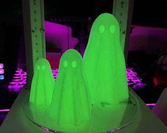 3D Printed Ghost Decoration  Cute Halloween Ghost with Feet  TikTok Trendy Trick or Treat Decor