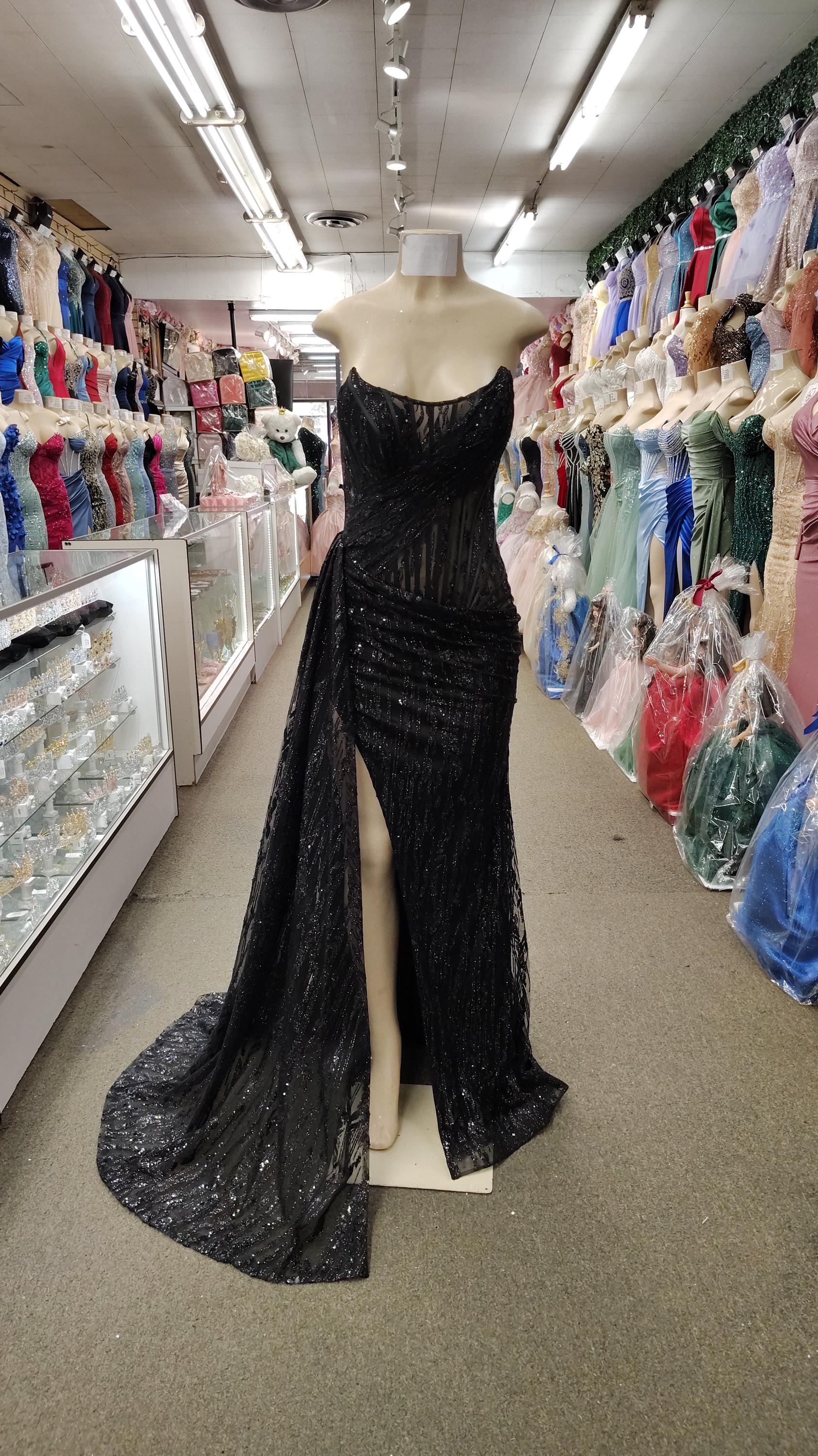 Strapless glitter fitted gown Strapless glitter fitted gown