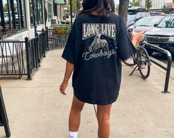 Howdy T-Shirt Western Graphic Print Tee Oversized Country Concert Tshirt Dress Vintage Cowboy Bull Skull Nashville Rodeo Tee Western Clothes