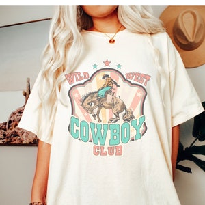 Cowgirl Boots Comfort Colors Western Graphic Tee Shirt Oversized Country Concert T-Shirt Dress Vintage Cowboy Boots Nashville Rodeo Shirt