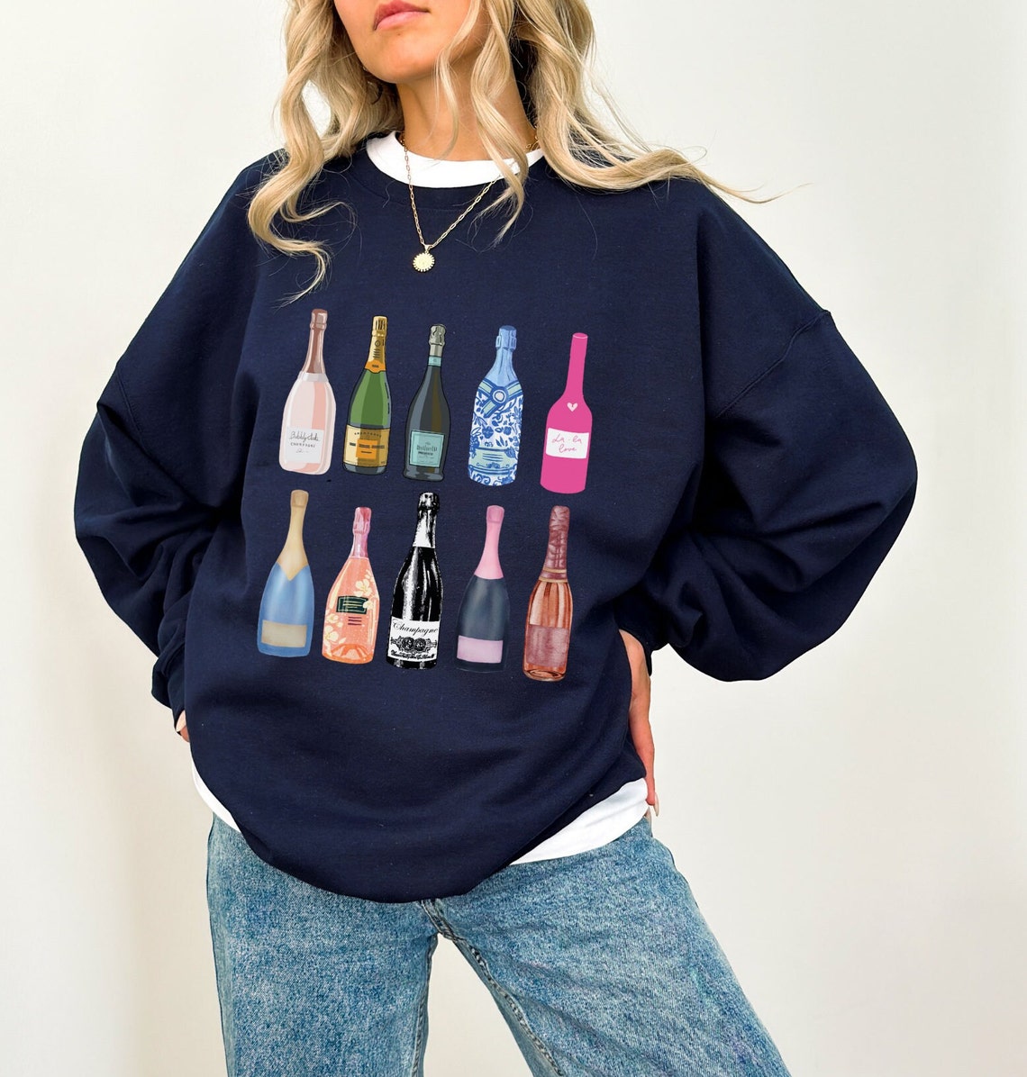 CHAMPAGNE GANG GRAPHIC SWEATSHIRT