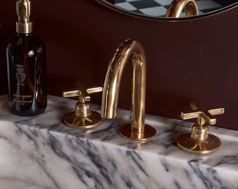 Unlacquered Solid Brass Widespread kitchen-Bathroom Faucet 3 Hole Two Handle Deck Mounted Bath Faucet