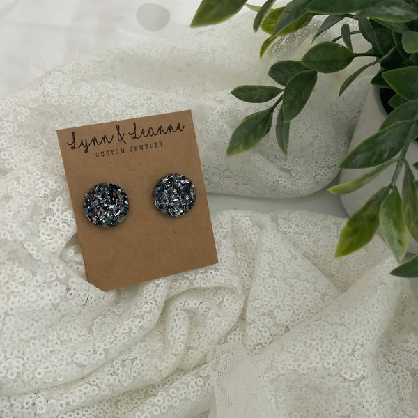 Black and silver round stud Glitter Resin 3/4 inch stud Earrings, Glitter studs, Gifts for Mom, Gifts for teachers, Glitter accessories