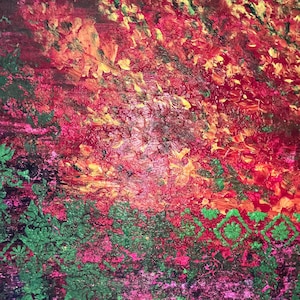 Puede incluir: Pintura abstracta con un vibrante esquema de color rojo, naranja y verde. La pintura presenta un estilo texturizado, de pinceladas, y representa un paisaje con follaje.