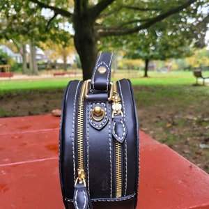 Custom Pet Portrait 3D Leather Carved and Painted Bag, Personalized Handbag, Hand Painted Purse for Pet Lovers image 5