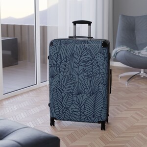 Blauw & Marine geschetst bladeren patroon bagage met wielen, cadeau voor reislustige reizigers, harde schaal reistas, abstracte gebladerte koffer