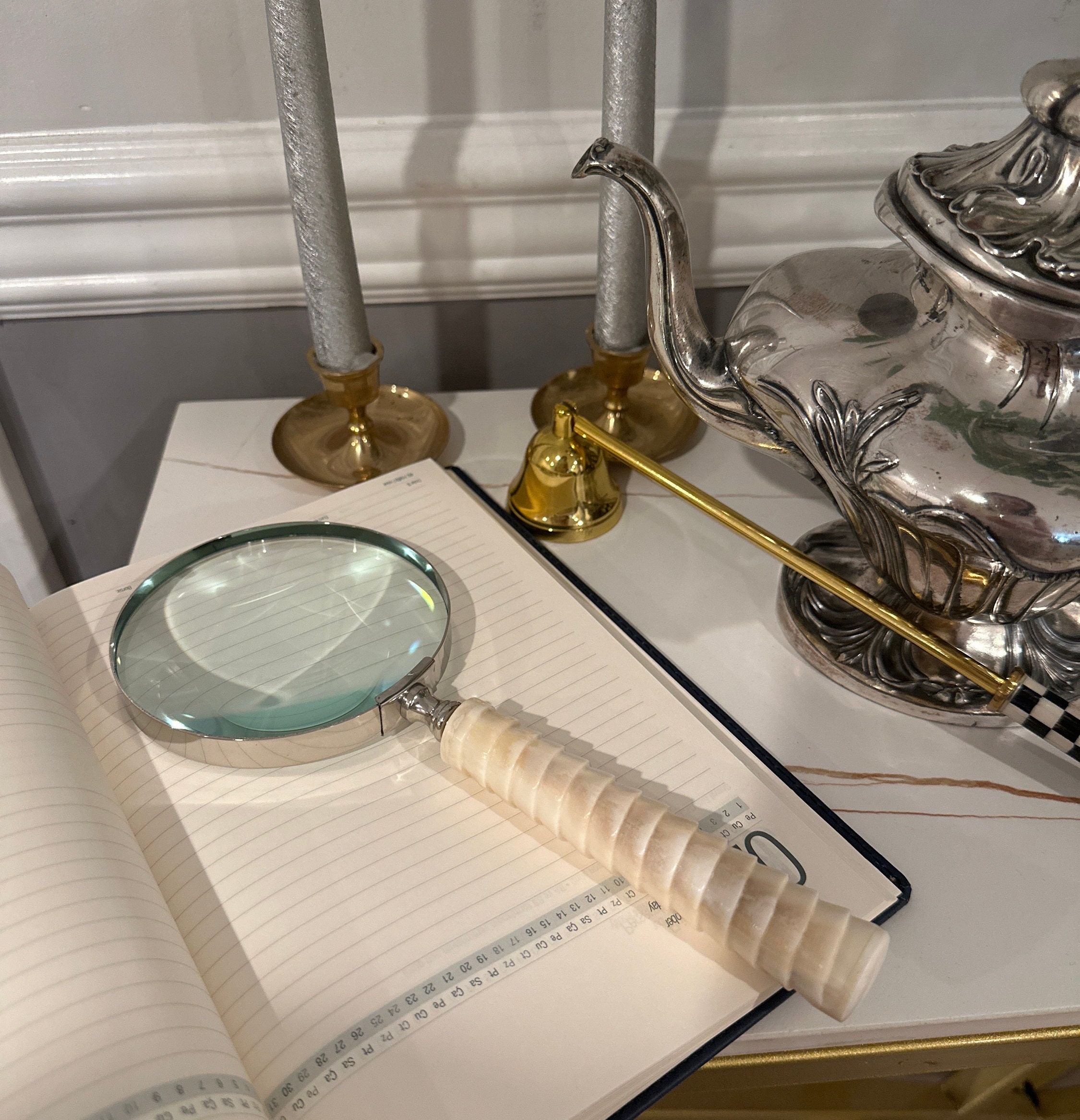 Magnifying Glass Mother of Pearl Handle Hand Held Magnifier Vintage