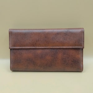 Cartera vintage de piel de vacuno auténtica granate con zona para talonario
