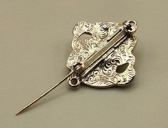 1928 gold toned metal wave brooch - image 10