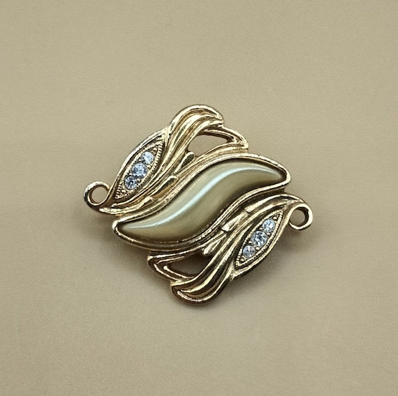 1928 gold toned metal wave brooch - image 1