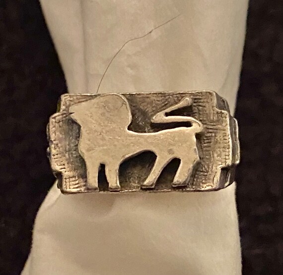 Vintage .925 Sterling Silver Lion Signet Ring-Uni… - image 3