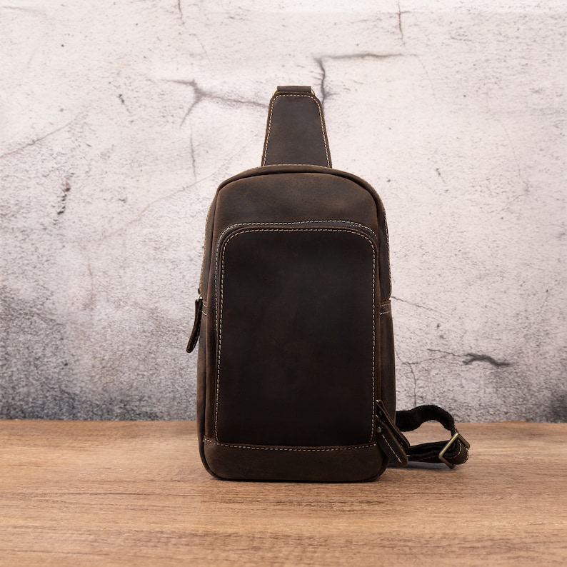 Leather Retro Travel Crossbody Bag Minimalist Sling Bag Stylish Daily Pack Simplicity Shoulder Bag High Capacity Underarm Bag Men Coffe